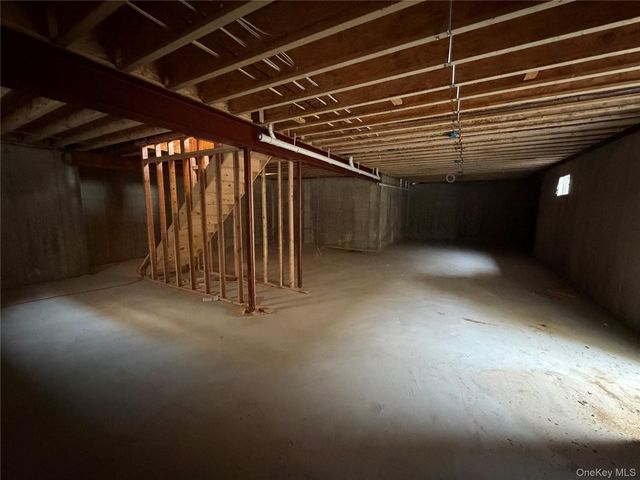 366 Broadway, Massapequa Park, NY 11762