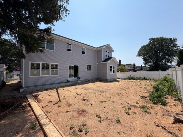 366 Broadway, Massapequa Park, NY 11762