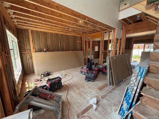 366 Broadway, Massapequa Park, NY 11762