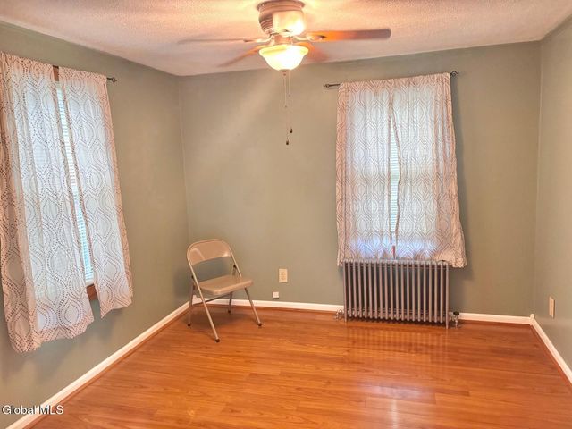 23 Lakeview Avenue, East Greenbush, NY 12144