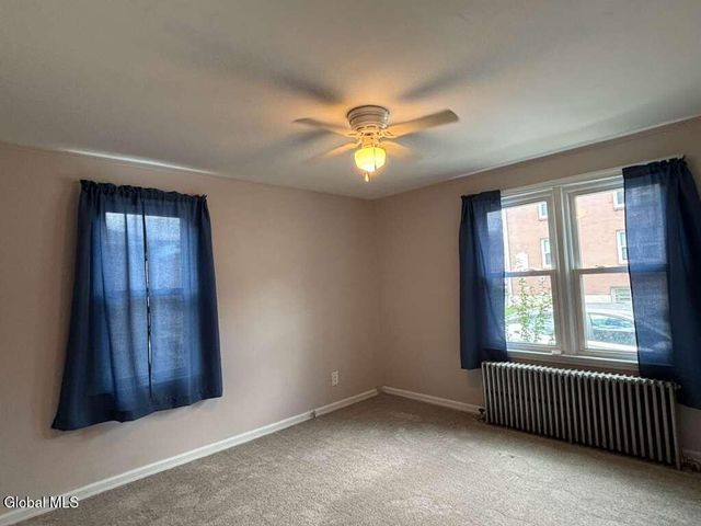 23 Lakeview Avenue, East Greenbush, NY 12144