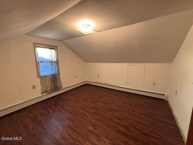 23 Lakeview Avenue, East Greenbush, NY 12144