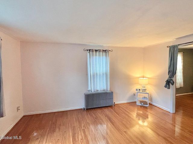 23 Lakeview Avenue, East Greenbush, NY 12144