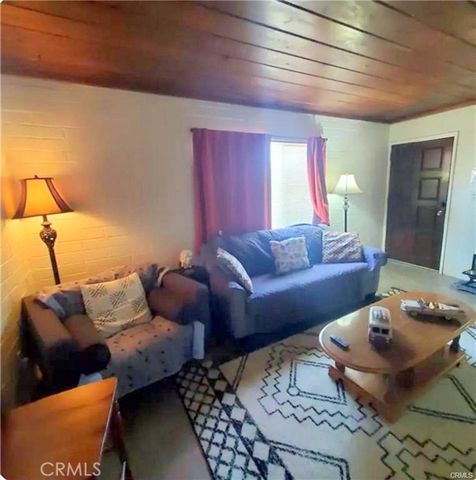 15521 4th, Victorville, CA 92395