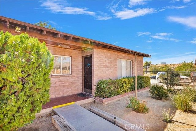 15521 4th, Victorville, CA 92395