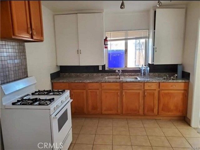15521 4th, Victorville, CA 92395