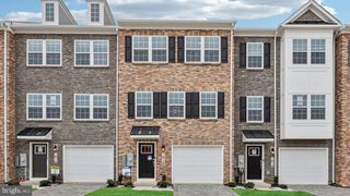 1805 SLOANE ST, Winchester, VA 22601
