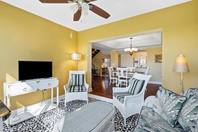 5662 SE Foxcross Place, Stuart, FL 34997