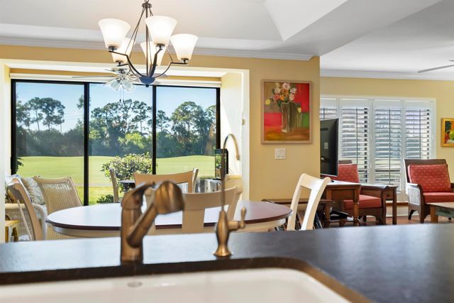 5662 SE Foxcross Place, Stuart, FL 34997