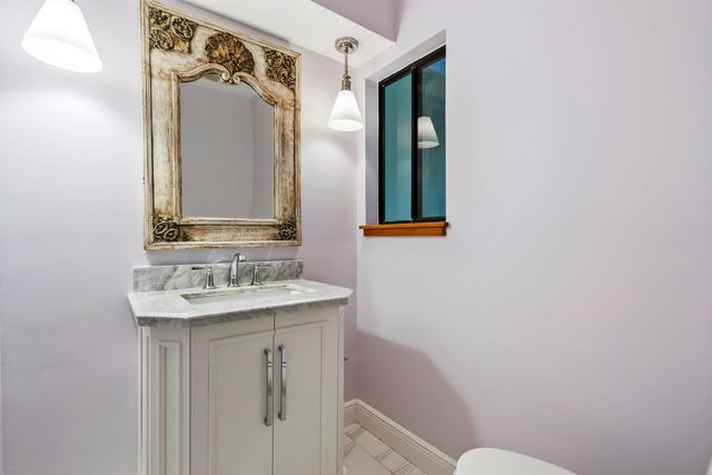 5662 SE Foxcross Place, Stuart, FL 34997