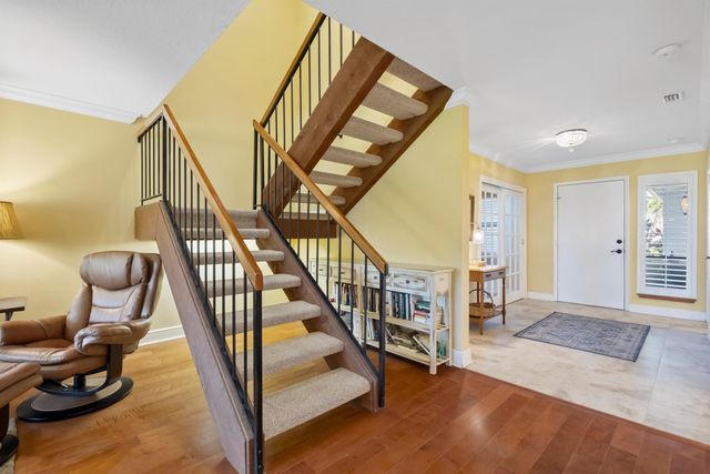 5662 SE Foxcross Place, Stuart, FL 34997