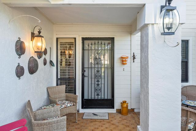 5662 SE Foxcross Place, Stuart, FL 34997