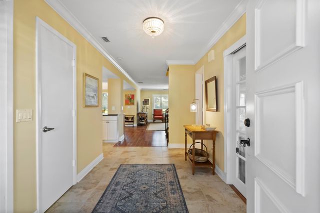 5662 SE Foxcross Place, Stuart, FL 34997