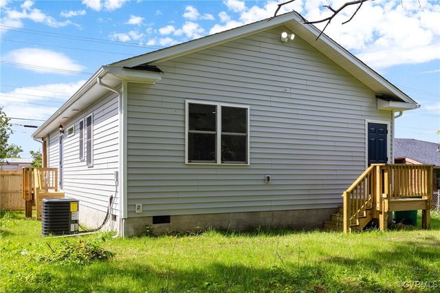 1160 Commerce St, Petersburg, VA 23803