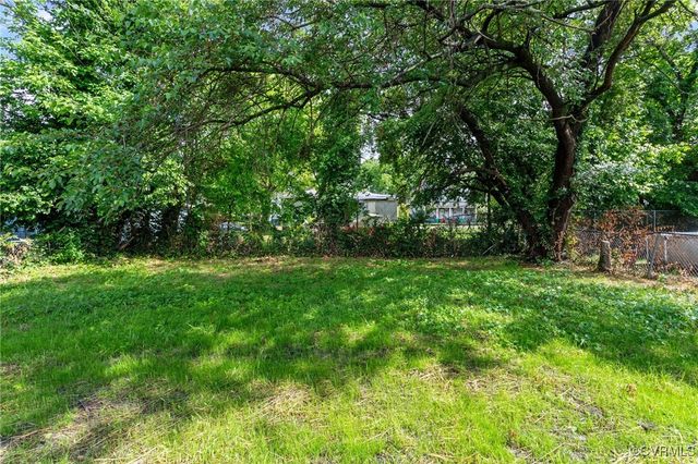1160 Commerce St, Petersburg, VA 23803