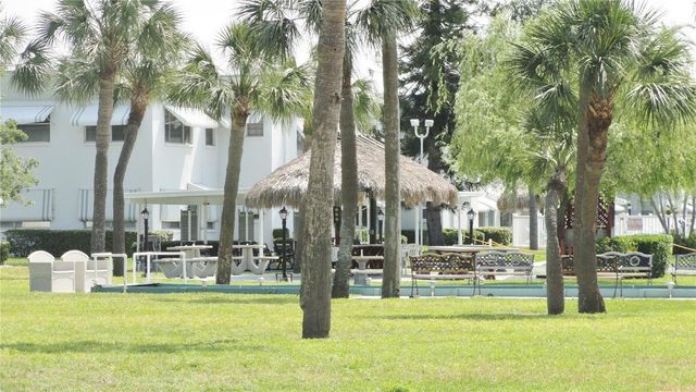 5347 81ST LANE 24, St Petersburg, FL 33709
