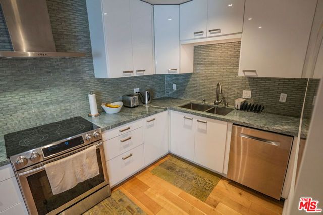8358 Manitoba Street 5, Playa Del Rey (los Angeles), CA 90293