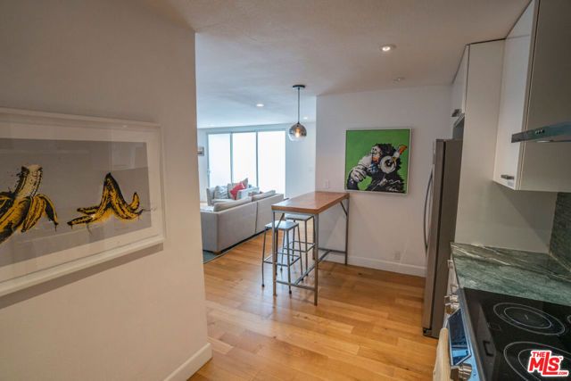 8358 Manitoba Street 5, Playa Del Rey (los Angeles), CA 90293