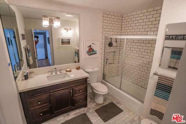 8358 Manitoba Street 5, Playa Del Rey (los Angeles), CA 90293