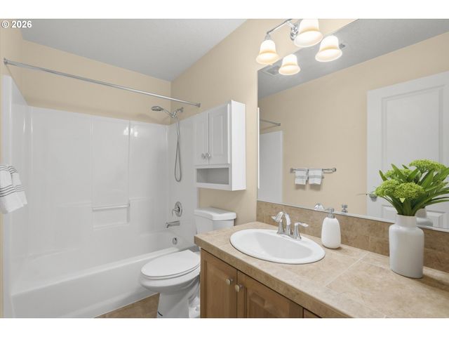 16149 Nw HILDAGO Ln, Portland, OR 97229