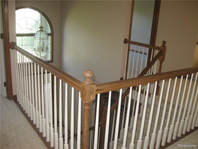 19036 Glengarry Drive, Livonia, MI 48152