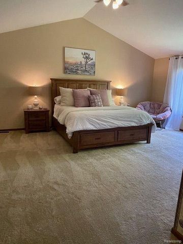 19036 Glengarry Drive, Livonia, MI 48152
