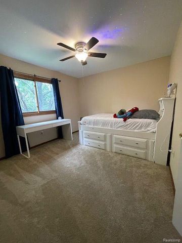 19036 Glengarry Drive, Livonia, MI 48152