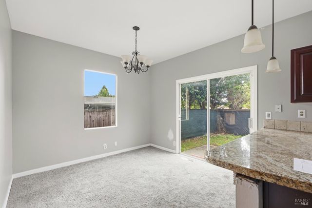 46 Peach Ct, Santa Rosa, CA 95407