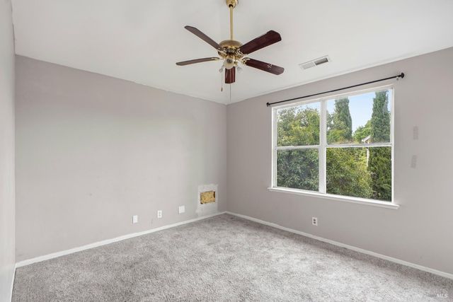 46 Peach Ct, Santa Rosa, CA 95407