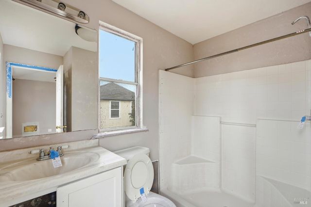 46 Peach Ct, Santa Rosa, CA 95407