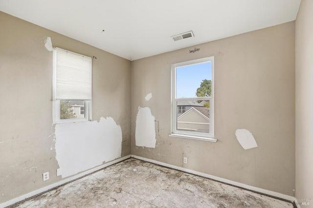 46 Peach Ct, Santa Rosa, CA 95407