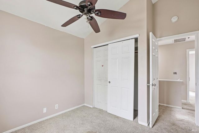 46 Peach Ct, Santa Rosa, CA 95407