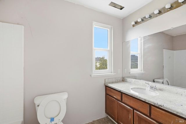 46 Peach Ct, Santa Rosa, CA 95407