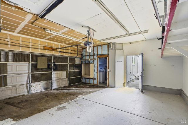 46 Peach Ct, Santa Rosa, CA 95407