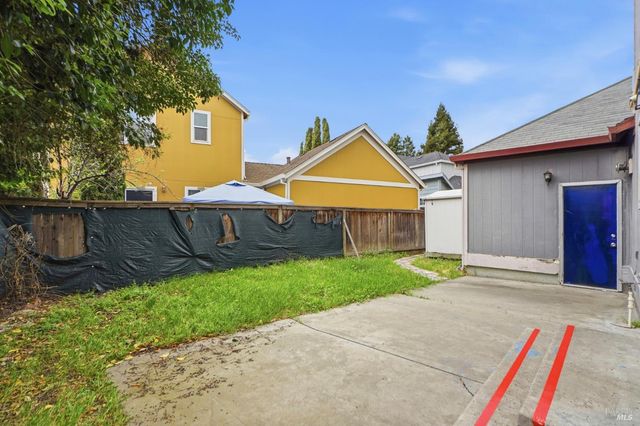 46 Peach Ct, Santa Rosa, CA 95407