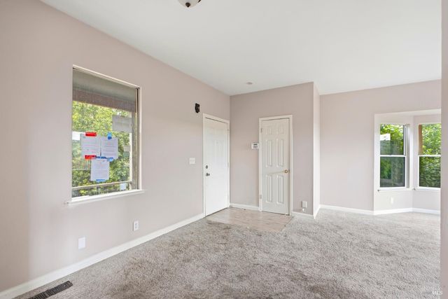 46 Peach Ct, Santa Rosa, CA 95407