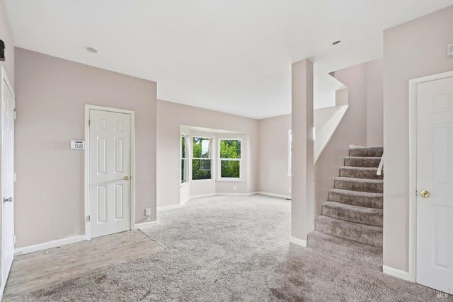 46 Peach Ct, Santa Rosa, CA 95407