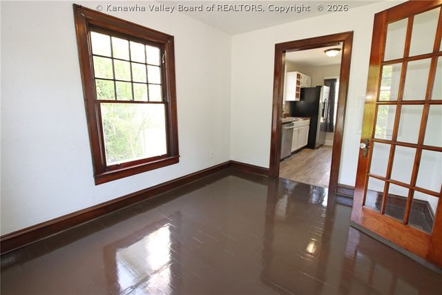 511 54th Street Se, Charleston, WV 25304
