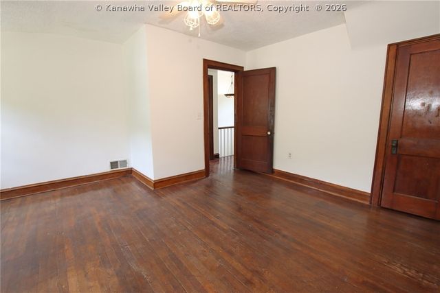 511 54th Street Se, Charleston, WV 25304