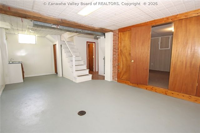 511 54th Street Se, Charleston, WV 25304