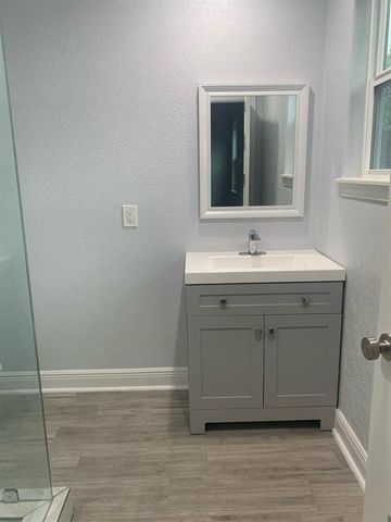 1902 Beaumont Street, League City, TX 77573