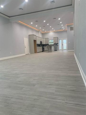 1902 Beaumont Street, League City, TX 77573