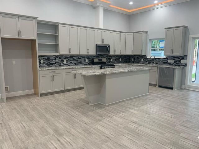 1902 Beaumont Street, League City, TX 77573