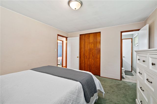 420 MacBeth Dr, Penn Hills, PA 15235