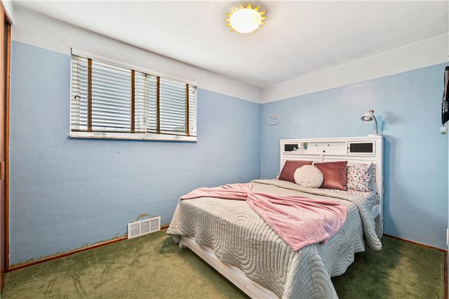 420 MacBeth Dr, Penn Hills, PA 15235