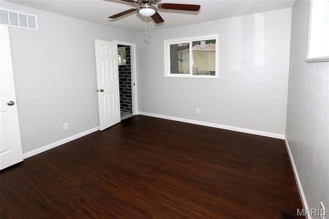 1100 Ozment Drive, Florissant, MO 63033