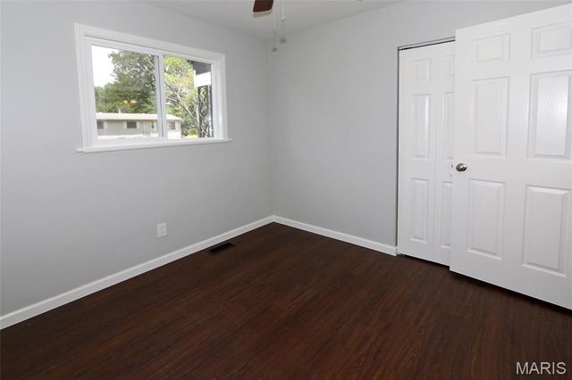 1100 Ozment Drive, Florissant, MO 63033