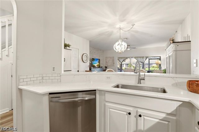 8234 Pacific Beach DR, Fort Myers, FL 33966