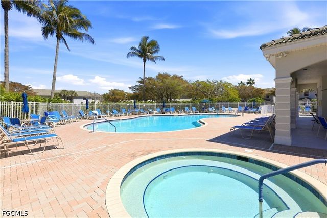 8234 Pacific Beach DR, Fort Myers, FL 33966