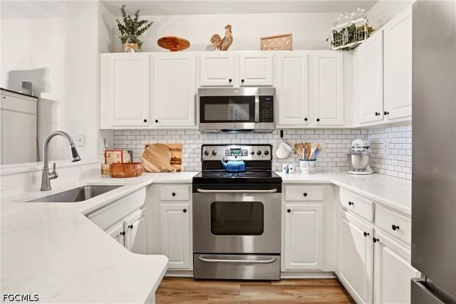 8234 Pacific Beach DR, Fort Myers, FL 33966